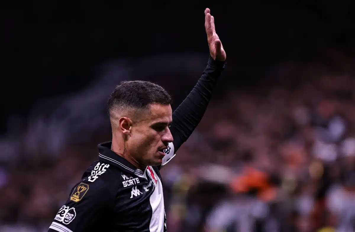 Philippe Coutinho, joueur de Vasco, lors d'un match contre Corinthians à l'Arena Corinthians, 2025